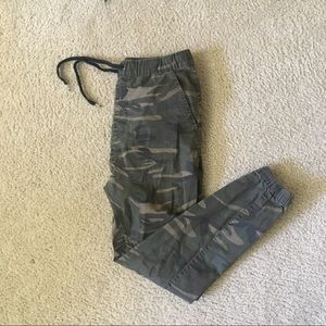 Camo Joggers by Cotton On